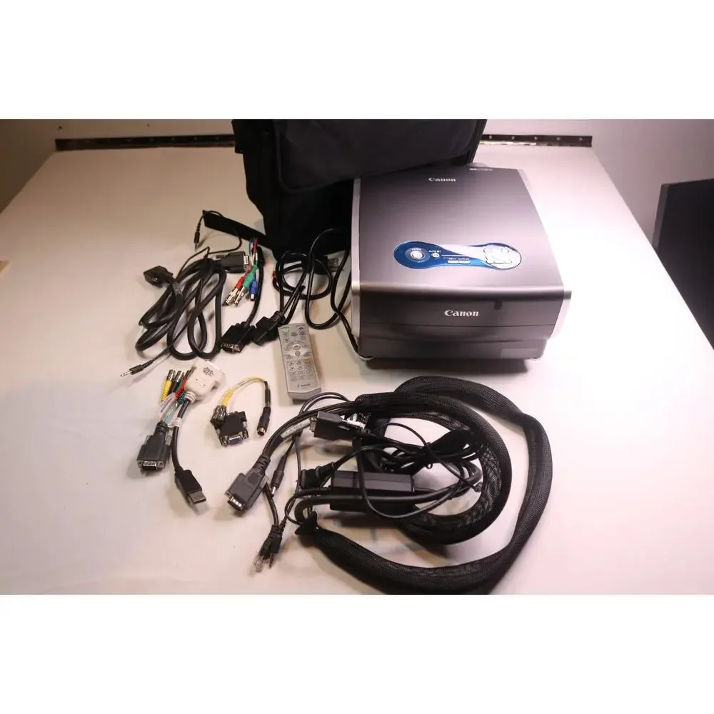 Canon Realis SX7 Data Projector - With Remote & Carrying Bag - TESTED, Working